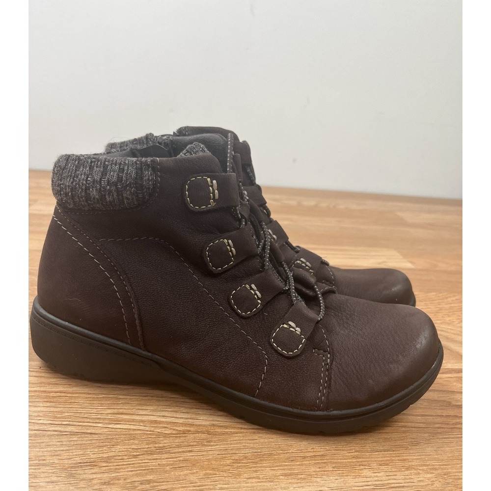 Clarks Carleigh Jade Women's Size 6.5 Ankle Boots Nubuck Leather Dark Brown